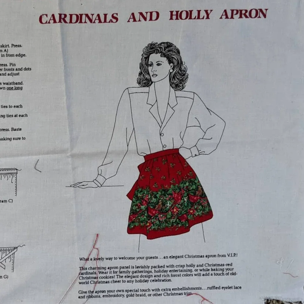 Vintage Christmas Apron Cut & Sew Fabric Panel,‎ Cranston VIP Cardinals & Holly